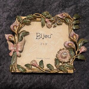 New without tag- Bijeu Floral Crystal Photo Frame 3X3 size